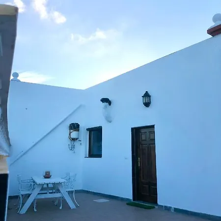 Apartment Casa Gueime, In A Private House Güime