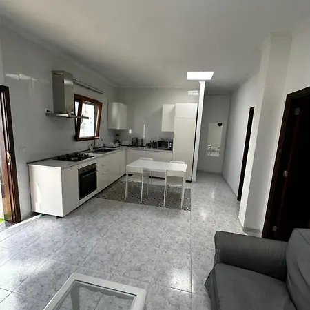 Casa Gueime, In A Private House Apartamento